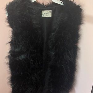 Fur vest